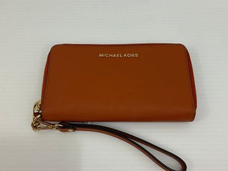 Wristlet Designer By Michael Kors  Size: Large Fashion