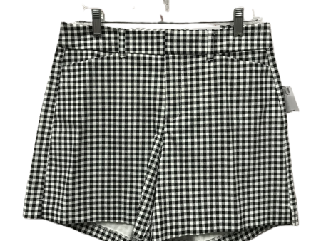 Black & White Shorts By Old Navy, Size: 8 on Sale